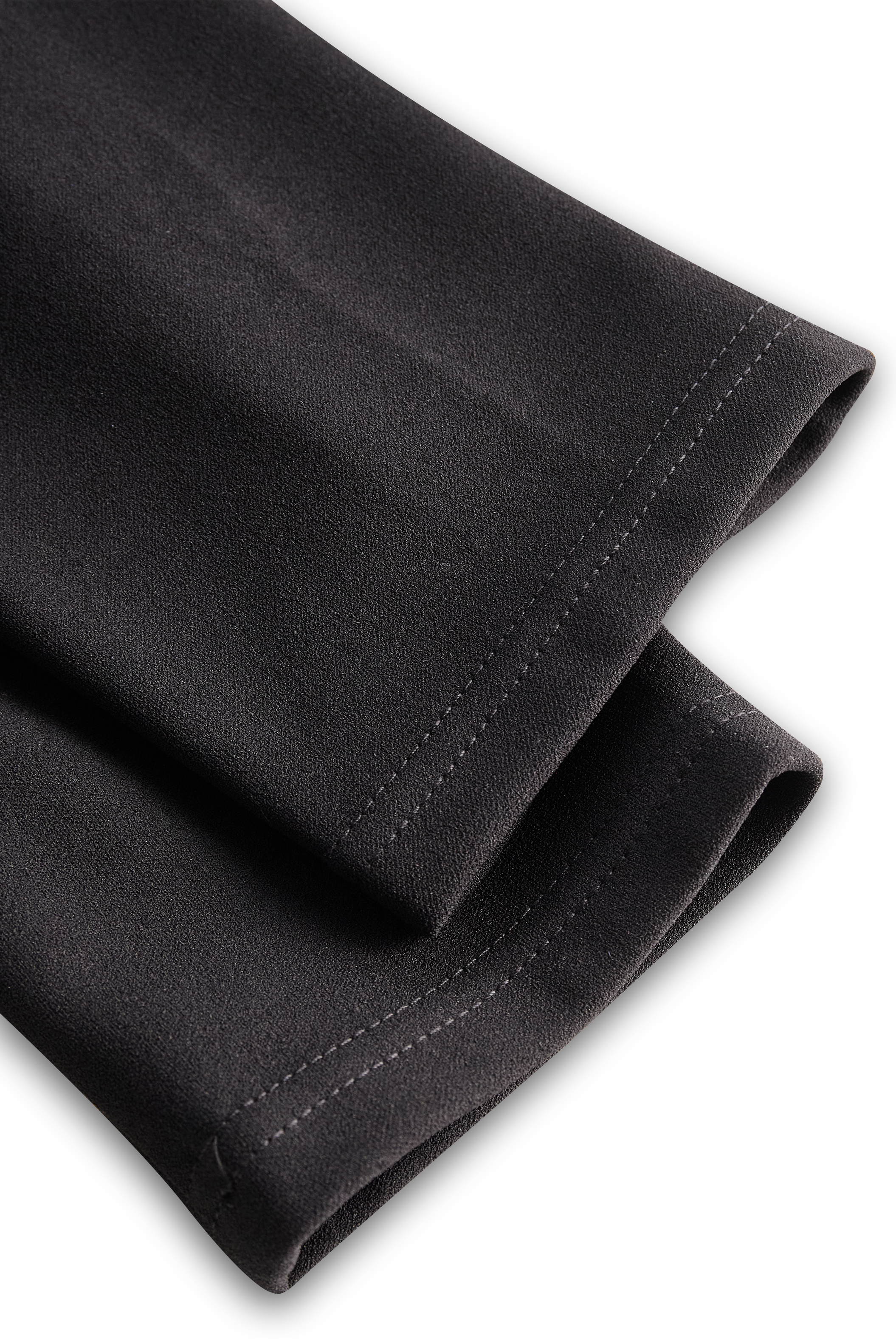 Urszula – Wyrafinowana Czarna Sukienka